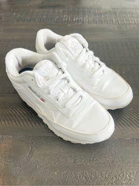 Reebok Classic Leather Womens 7.5 White Sneakers Retro Tennis Clean Girl